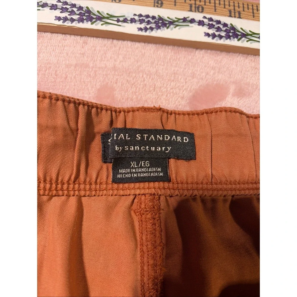 Old Navy, Socia Standard. this lot